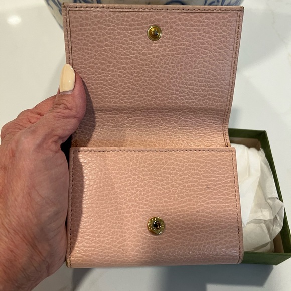 EIC Gucci wallet in pink with box - Picture 3 of 6